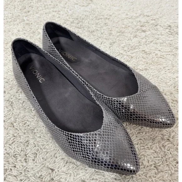 Vionic Caballo Shoes Flats Silver Snakeskin Print Leather Pointed Toe Size 9 - Picture 1 of 11